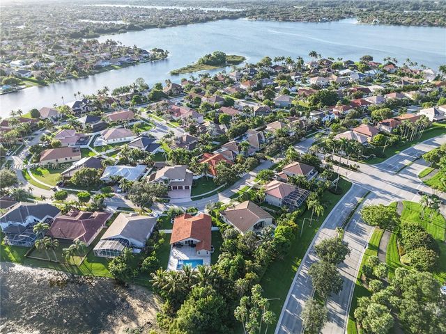 1108 NW 180th Avenue, Pembroke Pines, FL 33029
