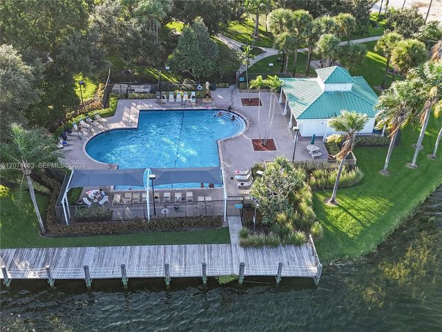 1108 NW 180th Avenue, Pembroke Pines, FL 33029