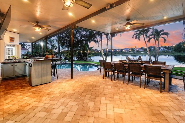 1108 NW 180th Avenue, Pembroke Pines, FL 33029