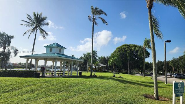1108 NW 180th Avenue, Pembroke Pines, FL 33029