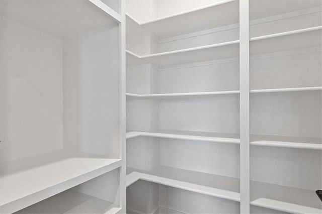 25069 W 94th Terrace, Lenexa, KS 66227