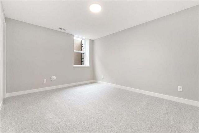 25069 W 94th Terrace, Lenexa, KS 66227