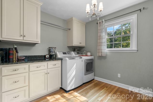 2210 19th Avenue SE, Hickory, NC 28602