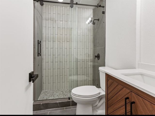 7605 Meadow Oaks Drive, Dallas, TX 75230