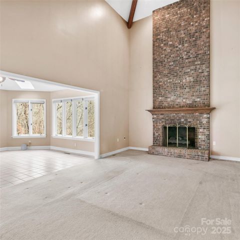 2 Sun Up Lane, Candler, NC 28715