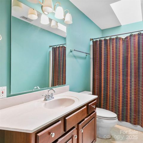 2 Sun Up Lane, Candler, NC 28715