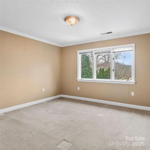 2 Sun Up Lane, Candler, NC 28715