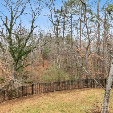 2 Sun Up Lane, Candler, NC 28715