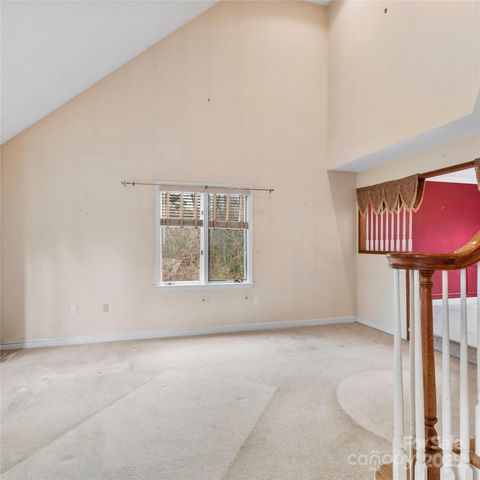 2 Sun Up Lane, Candler, NC 28715