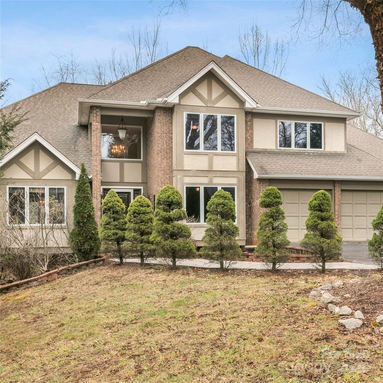 2 Sun Up Lane, Candler, NC 28715