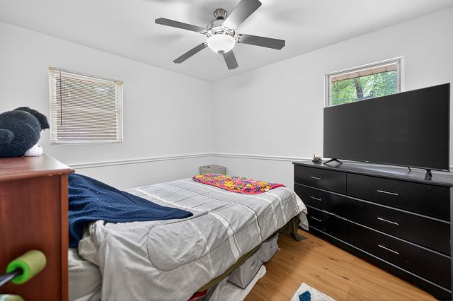 7307 W College Drive, Palos Heights, IL 60463