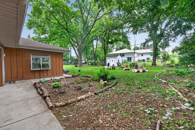 7307 W College Drive, Palos Heights, IL 60463