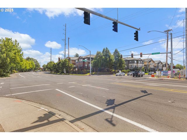 17040 Sw WHITLEY Way 201, Beaverton, OR 97006