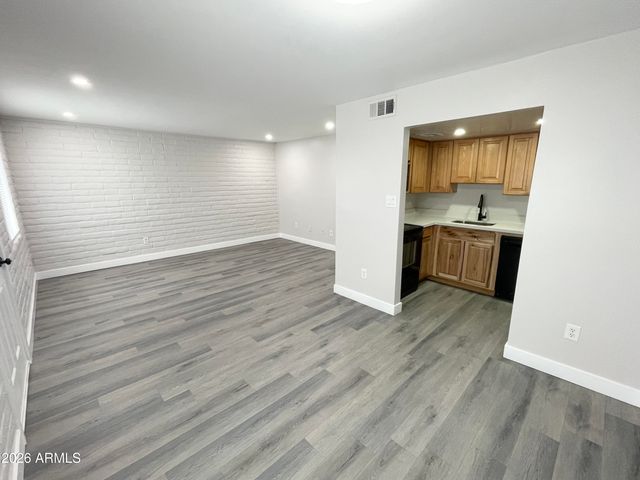 1234 N 36TH Street 203, Phoenix, AZ 85008