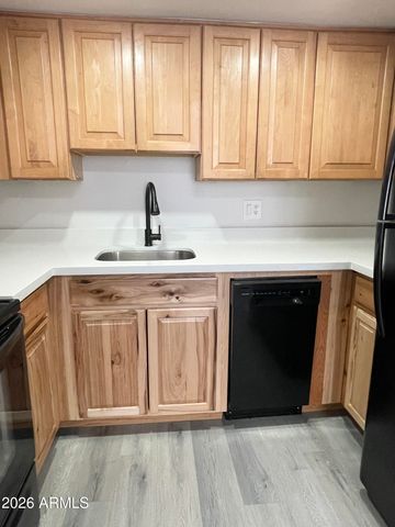1234 N 36TH Street 203, Phoenix, AZ 85008