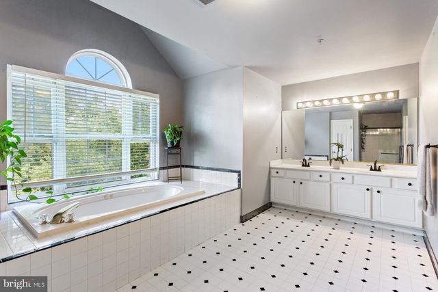 12817 GLASGOW CT, Fort Washington, MD 20744