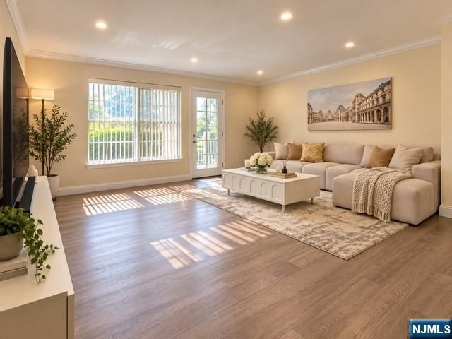 100 Crown Court 461, Edgewater, NJ 07020