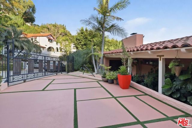 1641 N Crescent Heights Boulevard, Los Angeles, CA 90069