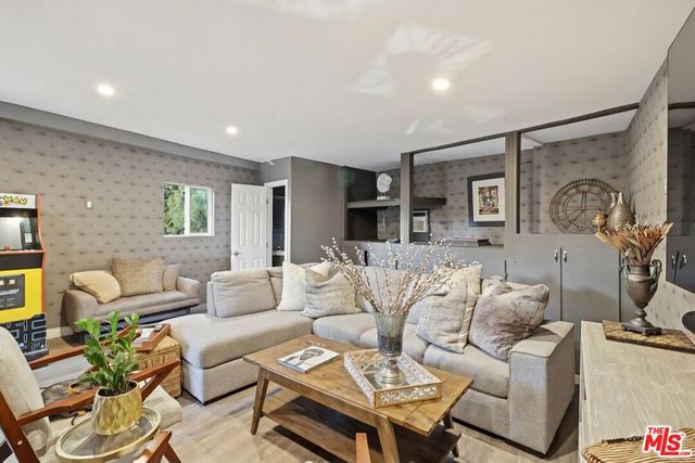 1641 N Crescent Heights Boulevard, Los Angeles, CA 90069