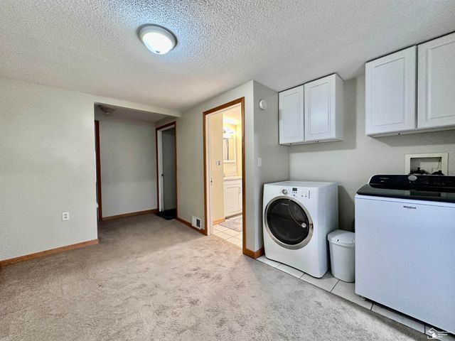 37 W Chestnut Street, Petersburg, MI 49270