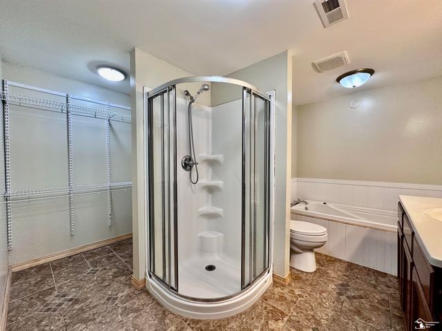 37 W Chestnut Street, Petersburg, MI 49270