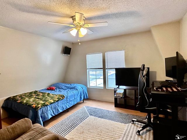 37 W Chestnut Street, Petersburg, MI 49270