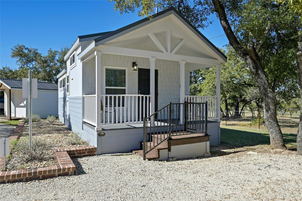 257 County Road 278 RD, Liberty Hill, TX 78642