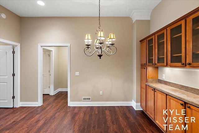 892 Bridge Crest Drive, Ada, MI 49301