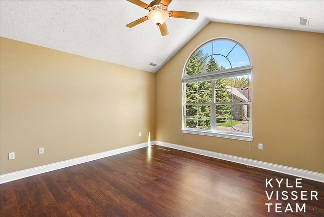 892 Bridge Crest Drive, Ada, MI 49301