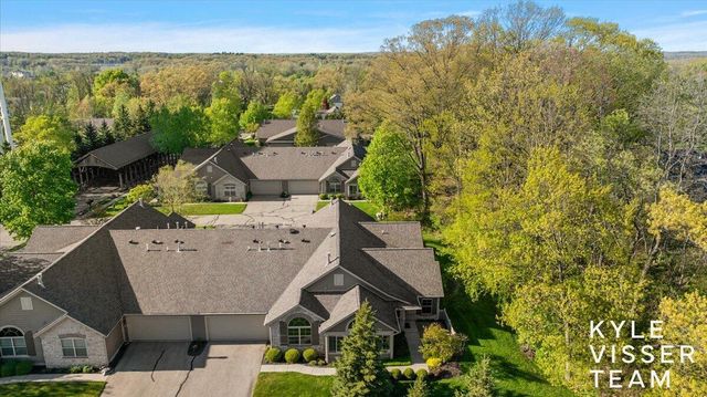 892 Bridge Crest Drive, Ada, MI 49301