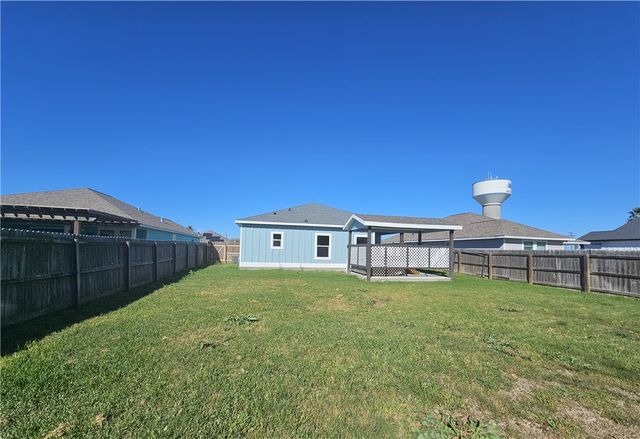 2366 Scott Circ, Ingleside, TX 78362