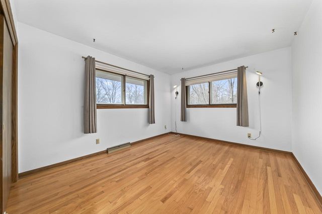 N60W15671 Hawthorne DRIVE, Menomonee Falls, WI 53051