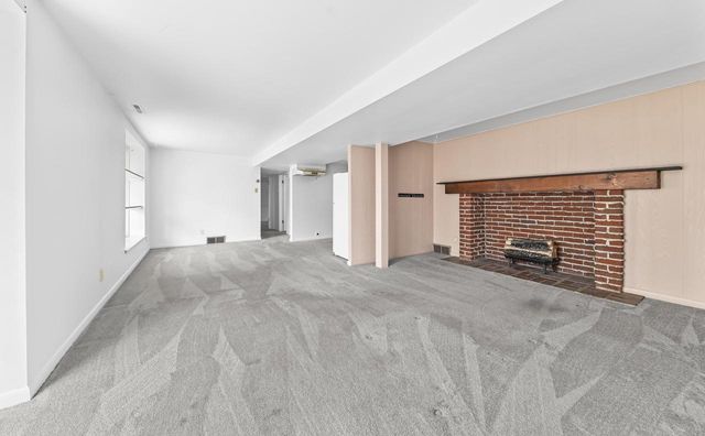 N60W15671 Hawthorne DRIVE, Menomonee Falls, WI 53051