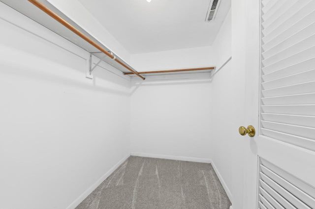 N60W15671 Hawthorne DRIVE, Menomonee Falls, WI 53051