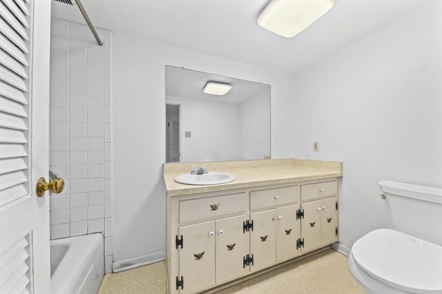 N60W15671 Hawthorne DRIVE, Menomonee Falls, WI 53051