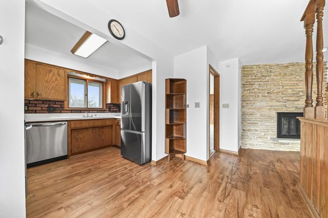 N60W15671 Hawthorne DRIVE, Menomonee Falls, WI 53051