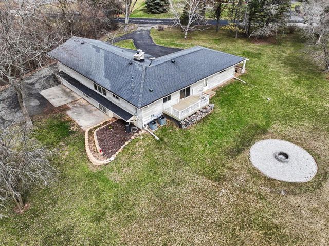 N60W15671 Hawthorne DRIVE, Menomonee Falls, WI 53051