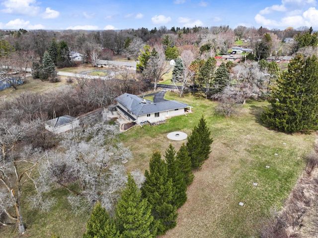 N60W15671 Hawthorne DRIVE, Menomonee Falls, WI 53051