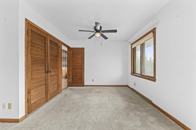 N60W15671 Hawthorne DRIVE, Menomonee Falls, WI 53051