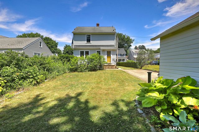 84 Park Avenue, Hamden, CT 06517