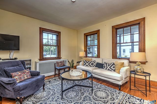 84 Park Avenue, Hamden, CT 06517