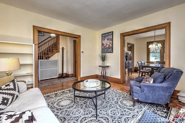 84 Park Avenue, Hamden, CT 06517