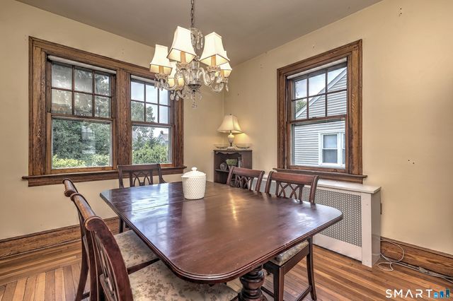 84 Park Avenue, Hamden, CT 06517