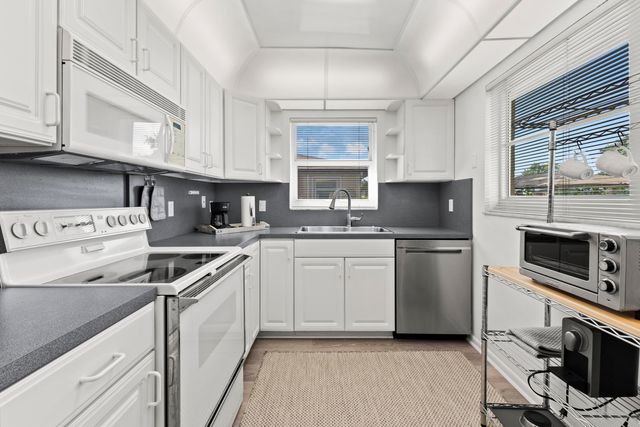 715 Whippoorwill Lane, Delray Beach, FL 33445