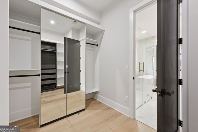 24 Rocking Wood Drive, Auburn, GA 30011