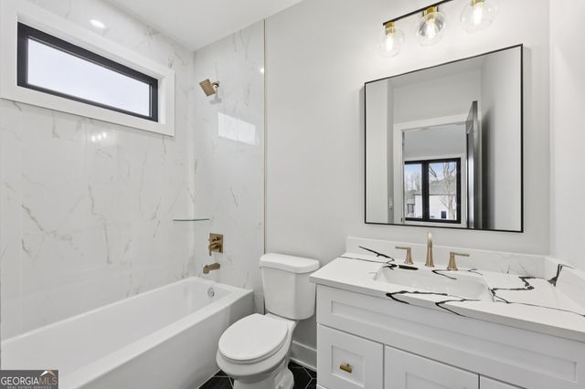 24 Rocking Wood Drive, Auburn, GA 30011