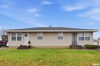 671 W 64TH Street, Davenport, IA 52806