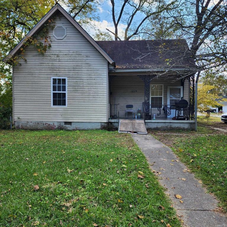 1224 W Long 17th Street, North Little Rock, AR 72114