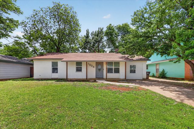 1004 Woodbrook Street, Arlington, TX 76011