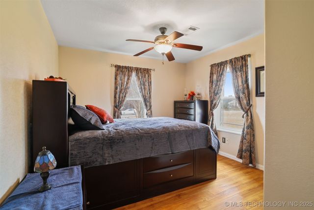 49 E 2nd, Durant, OK 74701